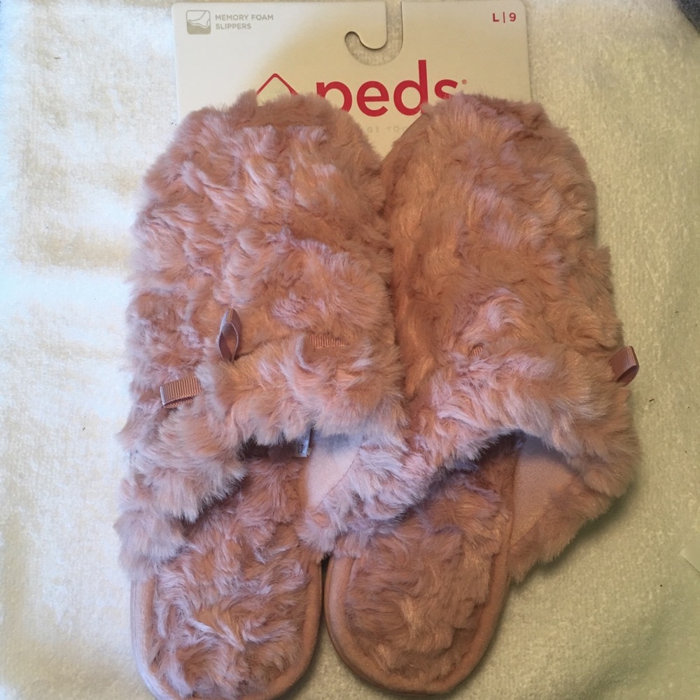 NWT Pink Bow Peds Slippers